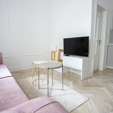 Etoile City Center Apartments Белград Экстерьер фото